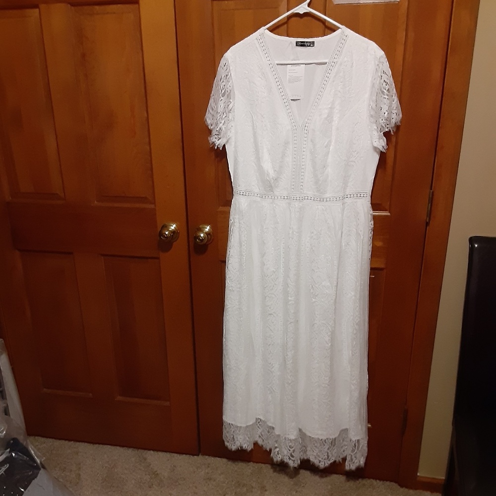 Pretty Garden White Lace Bohemian Style Midi/Maxi Dress